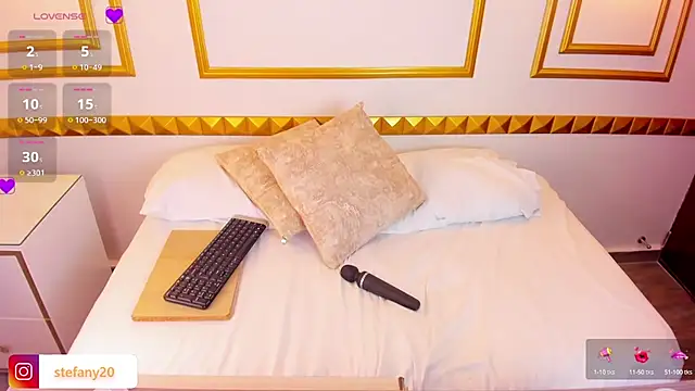 amor smith  online show from March 2025 06:08:01 AM