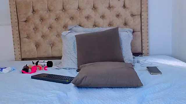 Anya Texas online show from March 2026 07:53:01 PM