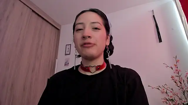 Snapshot of Tanya_WorldBondage chatting on December 2024 02:00:01 PM Tanya WorldBondage online show from December 2024 02:00:01 PM
