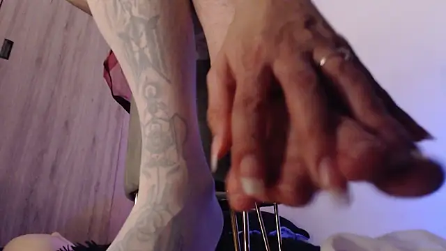 Snapshot of Tanya_WorldBondage chatting on December 2024 03:05:02 AM Tanya WorldBondage online show from December 2024 03:05:02 AM