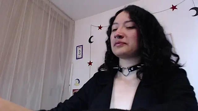 Snapshot of Tanya_WorldBondage chatting on February 2025 04:45:02 PM Tanya WorldBondage online show from February 2025 04:45:02 PM