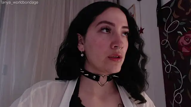 Snapshot of Tanya_WorldBondage chatting on September 2025 09:37:01 PM Tanya WorldBondage online show from September 2025 09:37:01 PM