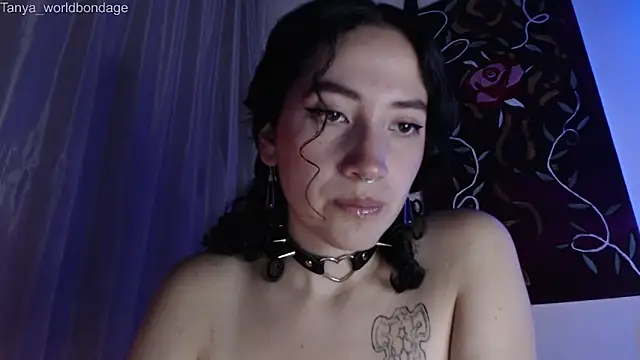 Snapshot of Tanya_WorldBondage chatting on October 2025 12:11:01 AM Tanya WorldBondage online show from October 2025 12:11:01 AM