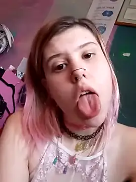 Snapshot of Esteem369 chatting on March 2025 10:39:02 PM Esteem369 online show from March 2025 10:39:02 PM