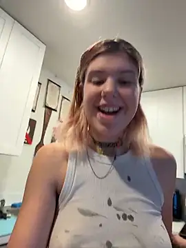 Snapshot of Esteem369 chatting on October 2025 04:07:02 PM Esteem369 online show from October 2025 04:07:02 PM