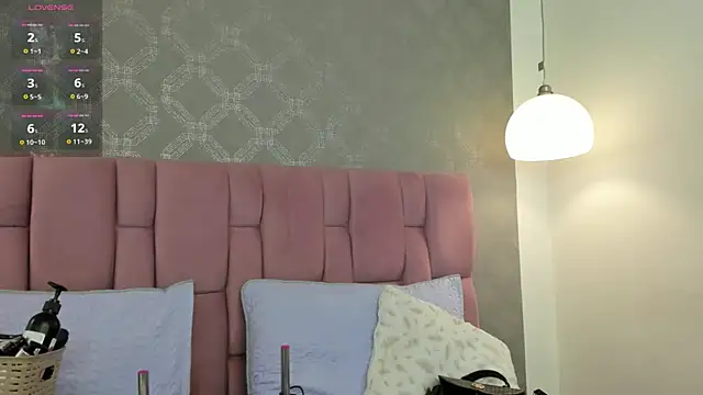 brithanyadams23 online show from November 2025 03:07:01 AM