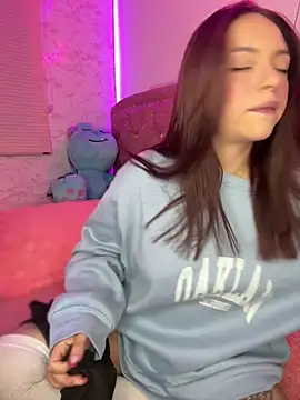 Snapshot of YovngBaby chatting on January 2026 04:51:01 AM YovngBaby online show from January 2026 04:51:01 AM