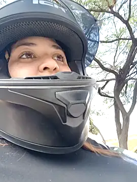 Liancy online show from February 2025 07:02:01 PM