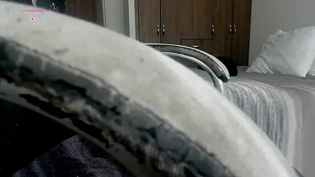 Im coco online show from November 2025 01:40:01 PM