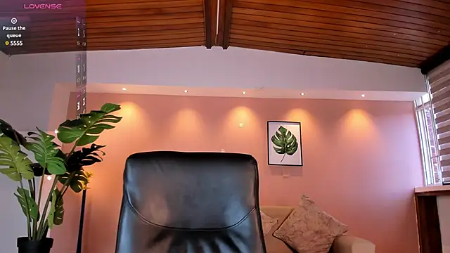 IsabellaaJoness online show from January 2025 12:06:01 PM