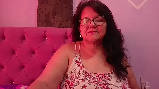 kassandra02 online show from May 2026 01:15:02 PM