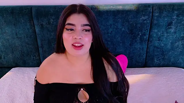 AgathaLynx online show from November 2025 10:37:01 AM