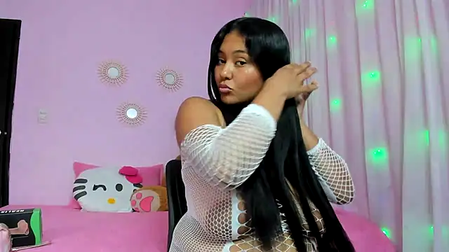 Snapshot of ariel_milk chatting on March 2025 10:10:01 PM ariel milk online show from March 2025 10:10:01 PM