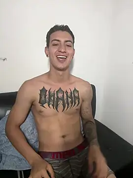 Snapshot of aliensexy chatting on February 2025 11:45:01 PM aliensexy online show from February 2025 11:45:01 PM