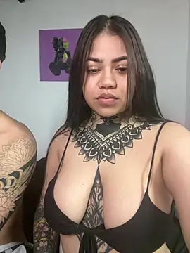 Snapshot of aliensexy chatting on March 2025 08:50:02 PM aliensexy online show from March 2025 08:50:02 PM