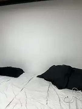 Snapshot of aliensexy chatting on March 2025 01:16:02 AM aliensexy online show from March 2025 01:16:02 AM