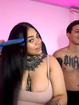 Snapshot of aliensexy chatting on October 2025 01:19:01 AM aliensexy online show from October 2025 01:19:01 AM