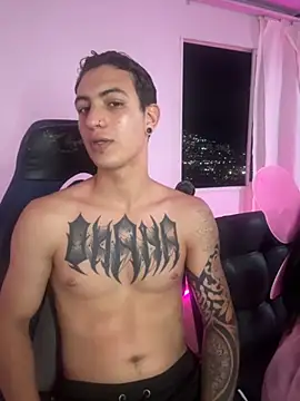 Snapshot of aliensexy chatting on November 2025 12:24:01 AM aliensexy online show from November 2025 12:24:01 AM