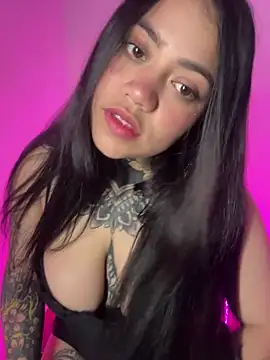 Snapshot of aliensexy chatting on November 2025 12:44:01 AM aliensexy online show from November 2025 12:44:01 AM