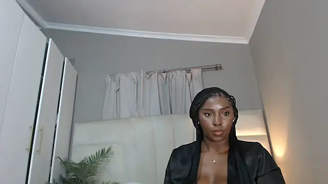 naughtyblackdolie online show from May 2026 05:29:02 PM