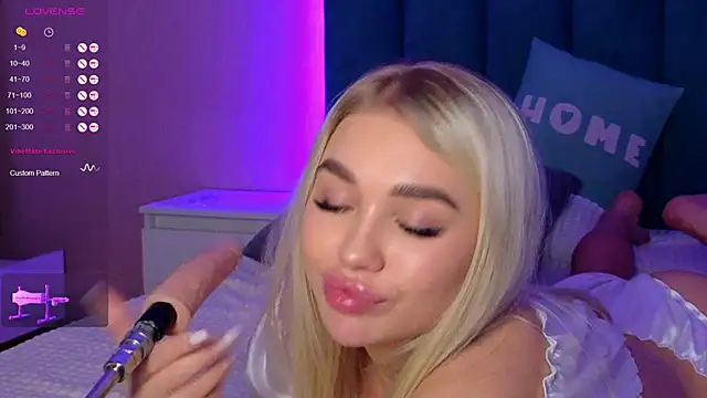 DreamPussyy online show from December 2024 09:51:01 AM