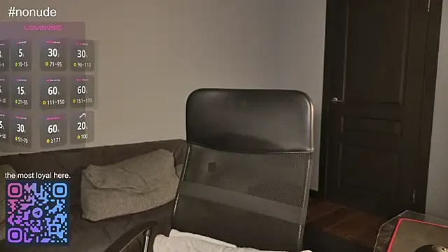 Lila Pitt online show from April 2026 09:04:01 AM