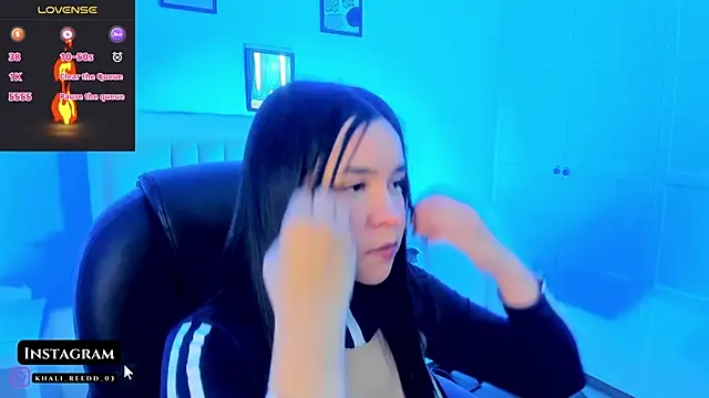 Snapshot of Hanna__Becker_ chatting on December 2025 12:17:01 AM Hanna Becker online show from December 2025 12:17:01 AM