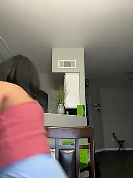 Snapshot of juicyyy323 chatting on December 2024 07:16:02 PM juicyyy323 online show from December 2024 07:16:02 PM