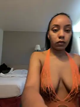 Snapshot of juicyyy323 chatting on January 2025 06:43:01 PM juicyyy323 online show from January 2025 06:43:01 PM