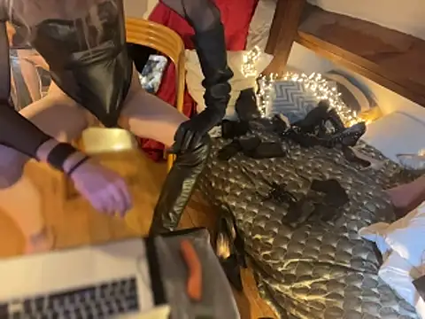 alexheels boots online show from April 2026 07:14:01 AM