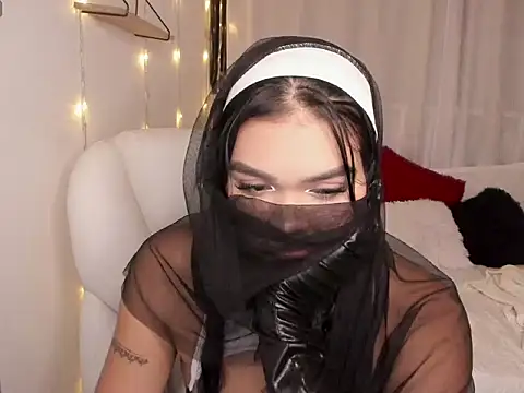 Daisy 20x  online show from October 2025 05:52:01 AM