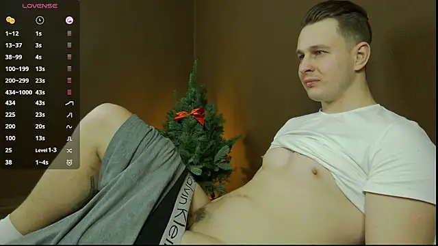 Snapshot of charlie_smiley chatting on December 2024 04:45:01 AM charlie smiley online show from December 2024 04:45:01 AM