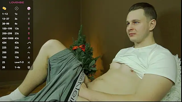 Snapshot of charlie_smiley chatting on December 2024 05:48:02 AM charlie smiley online show from December 2024 05:48:02 AM