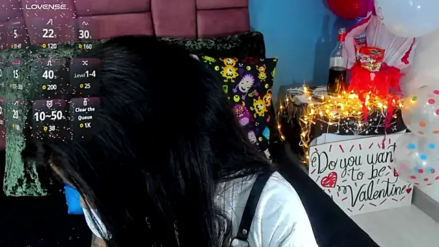 Snapshot of NinaInk chatting on February 2025 05:17:02 PM NinaInk online show from February 2025 05:17:02 PM