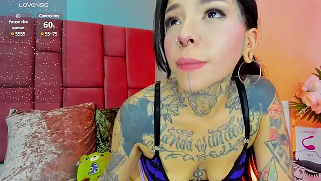 Snapshot of NinaInk chatting on February 2025 07:17:02 PM NinaInk online show from February 2025 07:17:02 PM