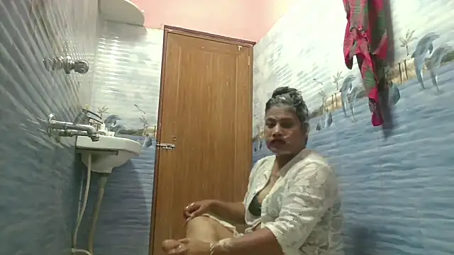 sexy roma online show from April 2026 01:16:01 PM