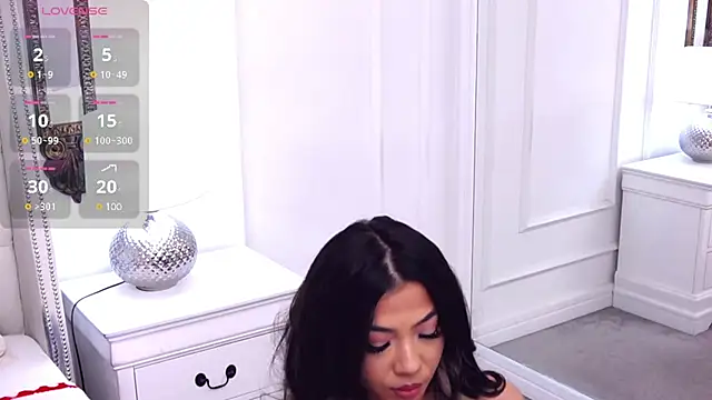 Snapshot of KiaraDevlynn chatting on January 2025 05:53:01 PM KiaraDevlynn online show from January 2025 05:53:01 PM