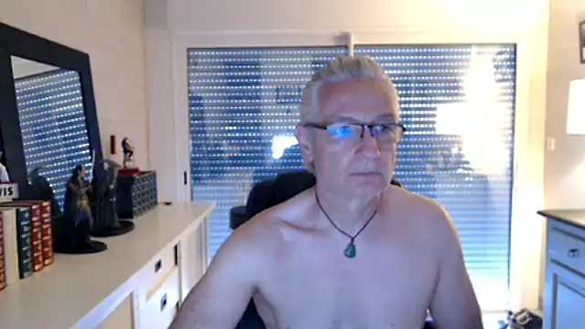 Goduleur69 online show from May 2026 12:45:02 PM