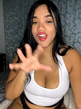 Snapshot of ElaEndez_ chatting on December 2025 04:41:04 AM ElaEndez online show from December 2025 04:41:04 AM