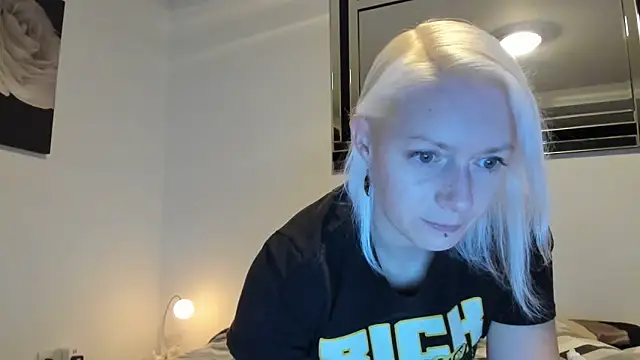 Snapshot of BetterThanYourEx69 chatting on September 2025 07:39:02 PM BetterThanYourEx69 online show from September 2025 07:39:02 PM