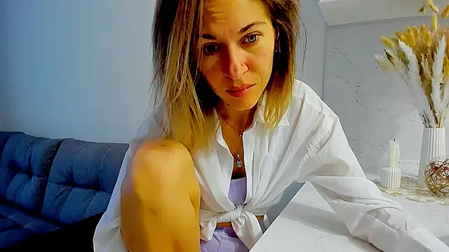 Mona Cruz online show from January 2025 06:06:01 AM