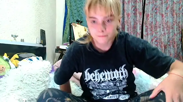 Sophie Bell online show from May 2026 08:37:01 PM
