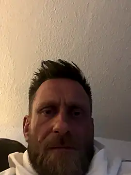 Bro4bro0040 online show from November 2025 01:39:02 AM