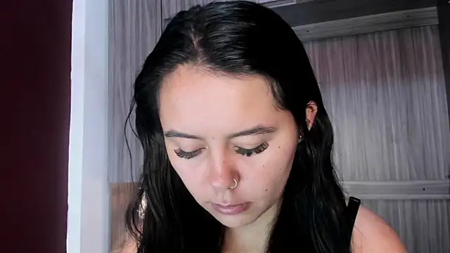 valerymeyerr online show from May 2026 12:13:02 PM