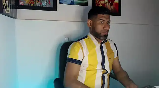 Snapshot of Enriblack92 chatting on December 2024 06:55:01 PM Enriblack92 online show from December 2024 06:55:01 PM