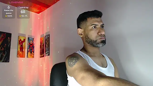 Snapshot of Enriblack92 chatting on December 2024 03:33:02 PM Enriblack92 online show from December 2024 03:33:02 PM