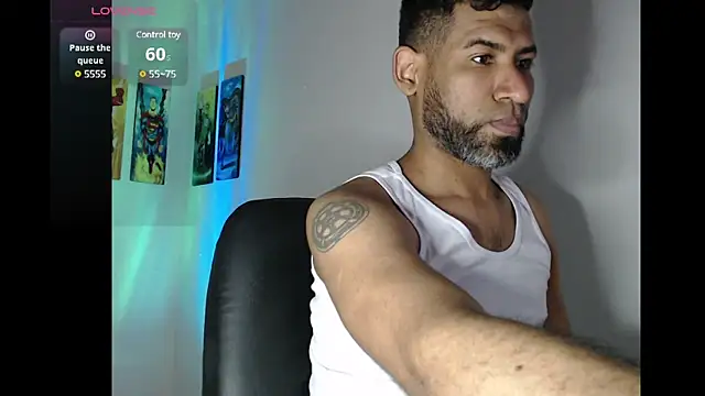 Snapshot of Enriblack92 chatting on December 2024 10:00:02 PM Enriblack92 online show from December 2024 10:00:02 PM