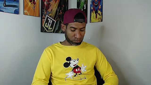 Snapshot of Enriblack92 chatting on January 2025 06:31:01 PM Enriblack92 online show from January 2025 06:31:01 PM