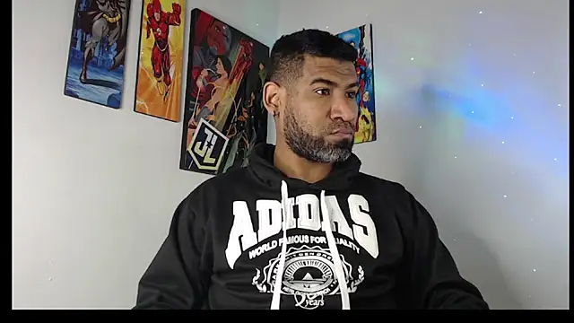 Snapshot of Enriblack92 chatting on February 2025 08:57:01 PM Enriblack92 online show from February 2025 08:57:01 PM