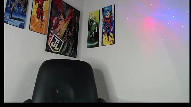 Snapshot of Enriblack92 chatting on February 2025 04:25:01 AM Enriblack92 online show from February 2025 04:25:01 AM